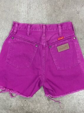 Vintage 90’s USA Wrangler Cutoff Majenta Denim Shorts